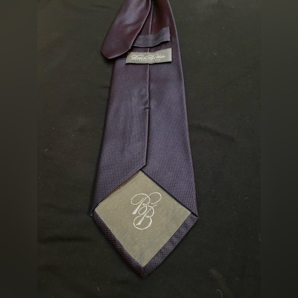 Brooks brothers tie